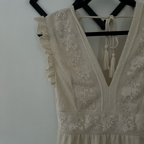 NWT Zara Sleeveless Romper with Embroidered Lace Details and Open Back - Picture 3 of 5